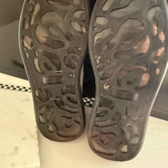 Alexander McQueen White Leather Sneakers with Black Houndstooth Detail - Picture 3 of 5